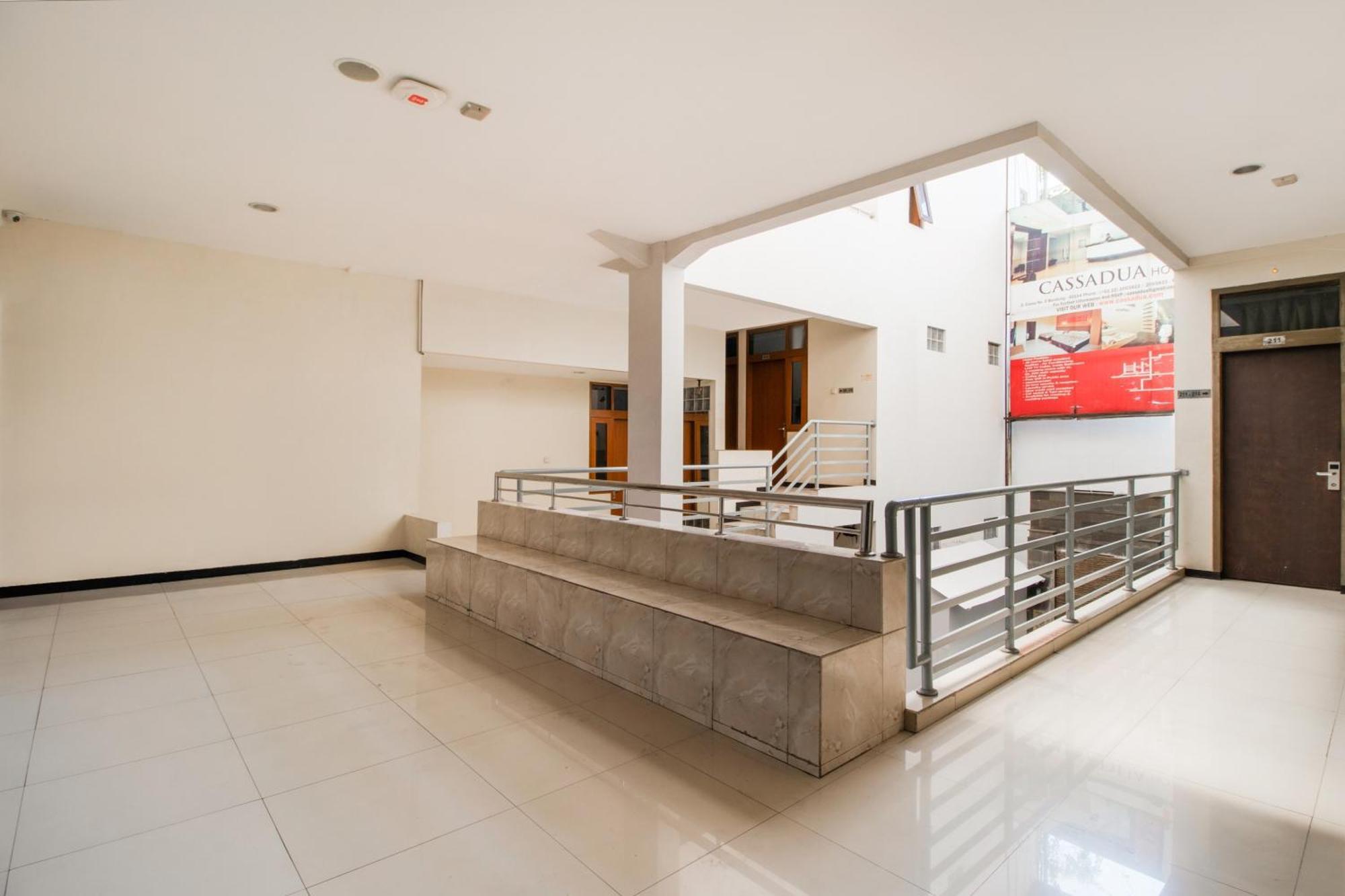 Cimahi Oyo Flagship 3753 Cassa Dua Hotel מראה חיצוני תמונה